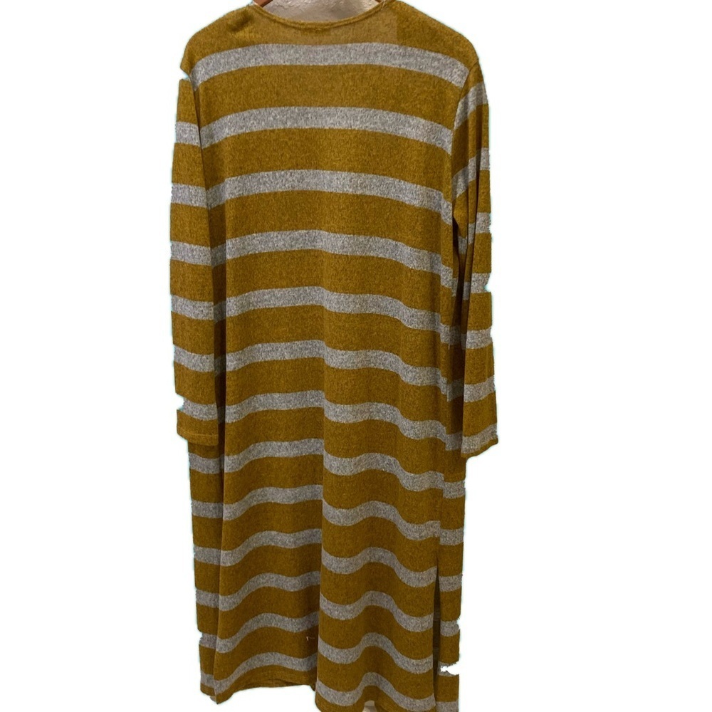 Phil Love open, long line duster. Cute mustard yellow and gray stripe. Size L - Picture 2 of 2